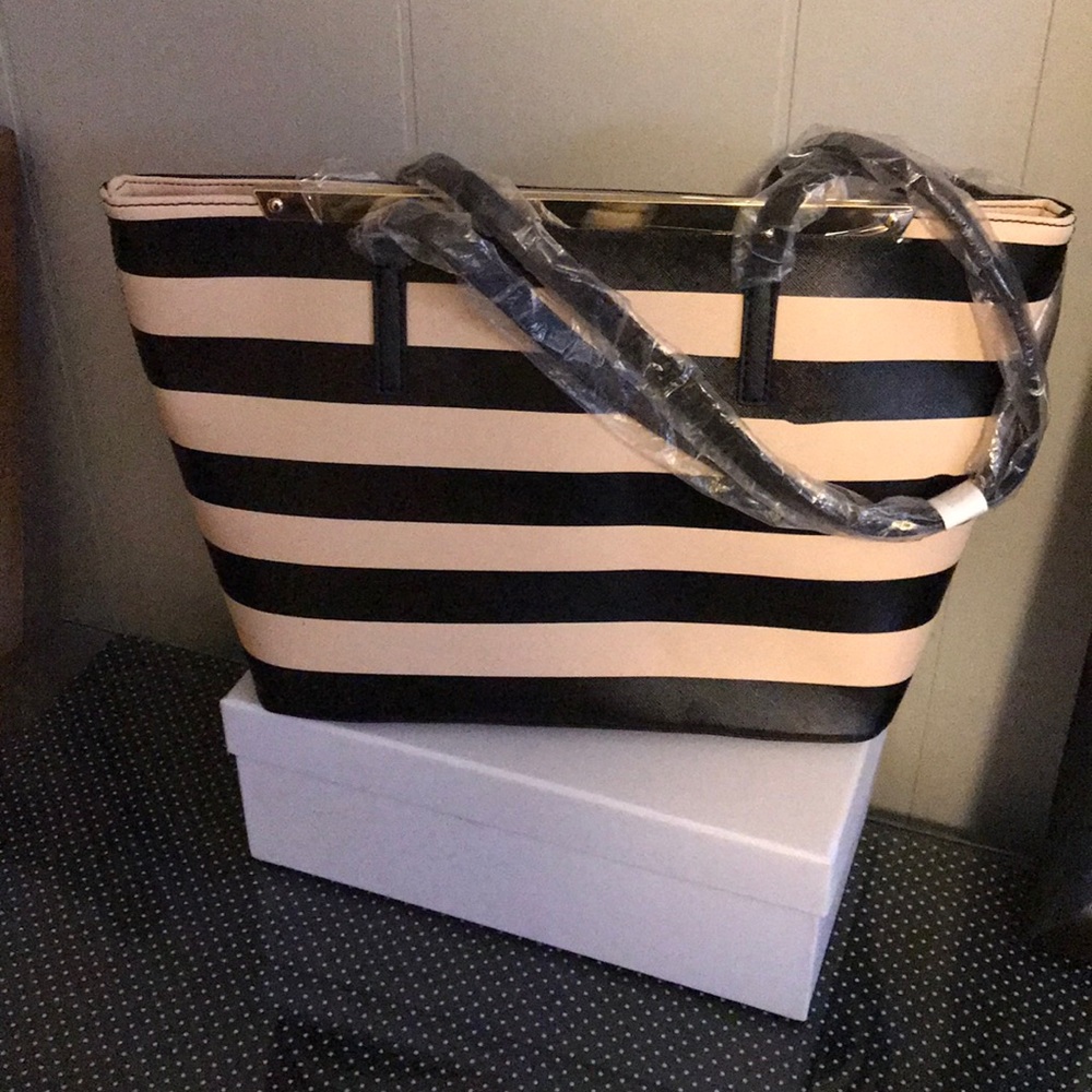 Black and ivory striped Aldo purse